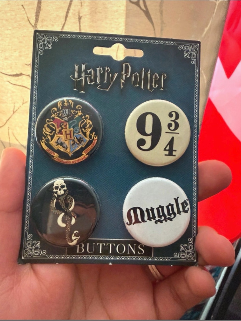 Warner Bros. Harry Potter Button Badge Set - black, white, gold, cream